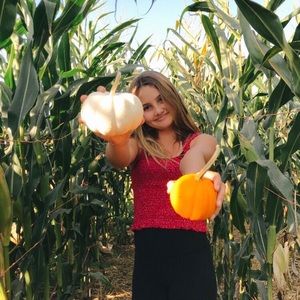 Meet your Posher, Ashley